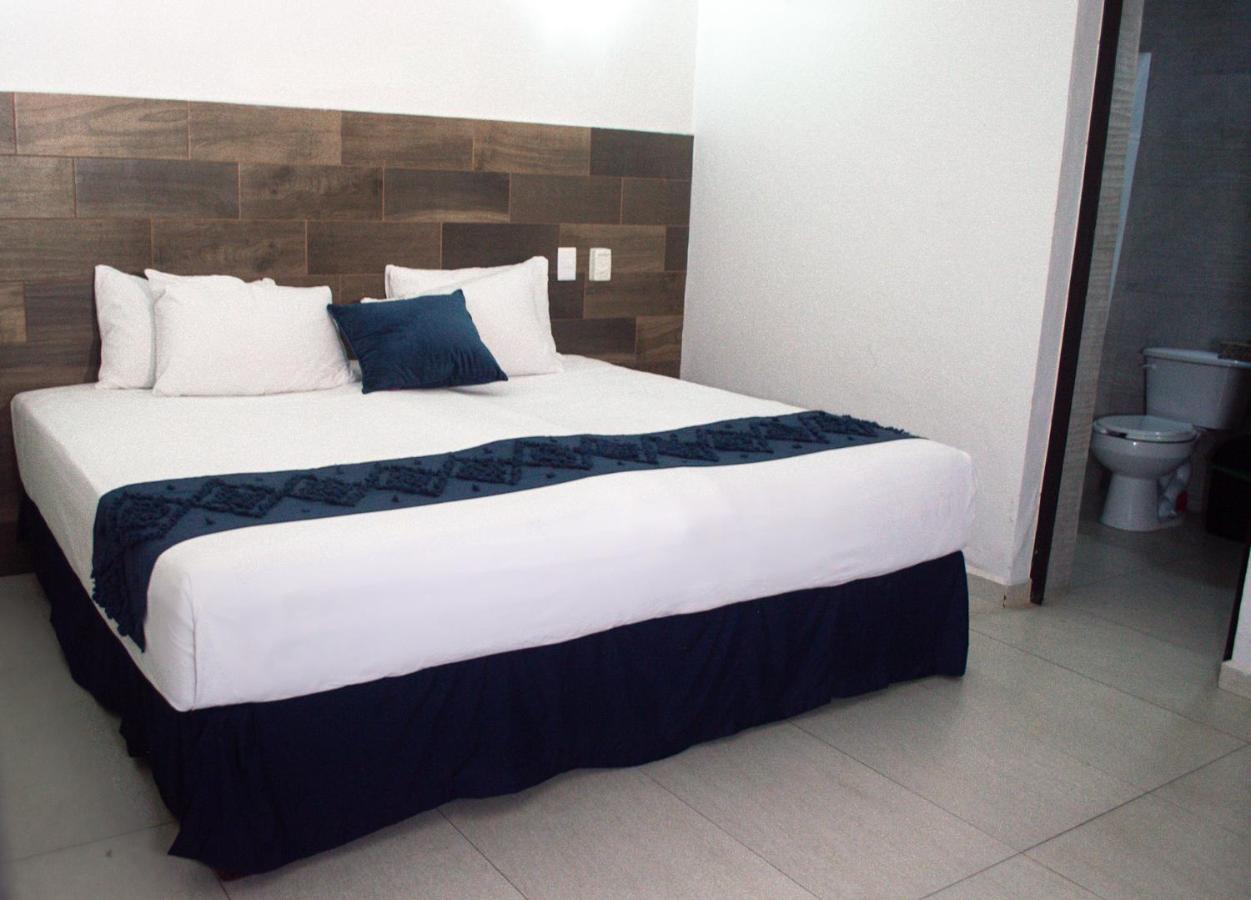 Hotel Juarez 70 Colima Kamer foto