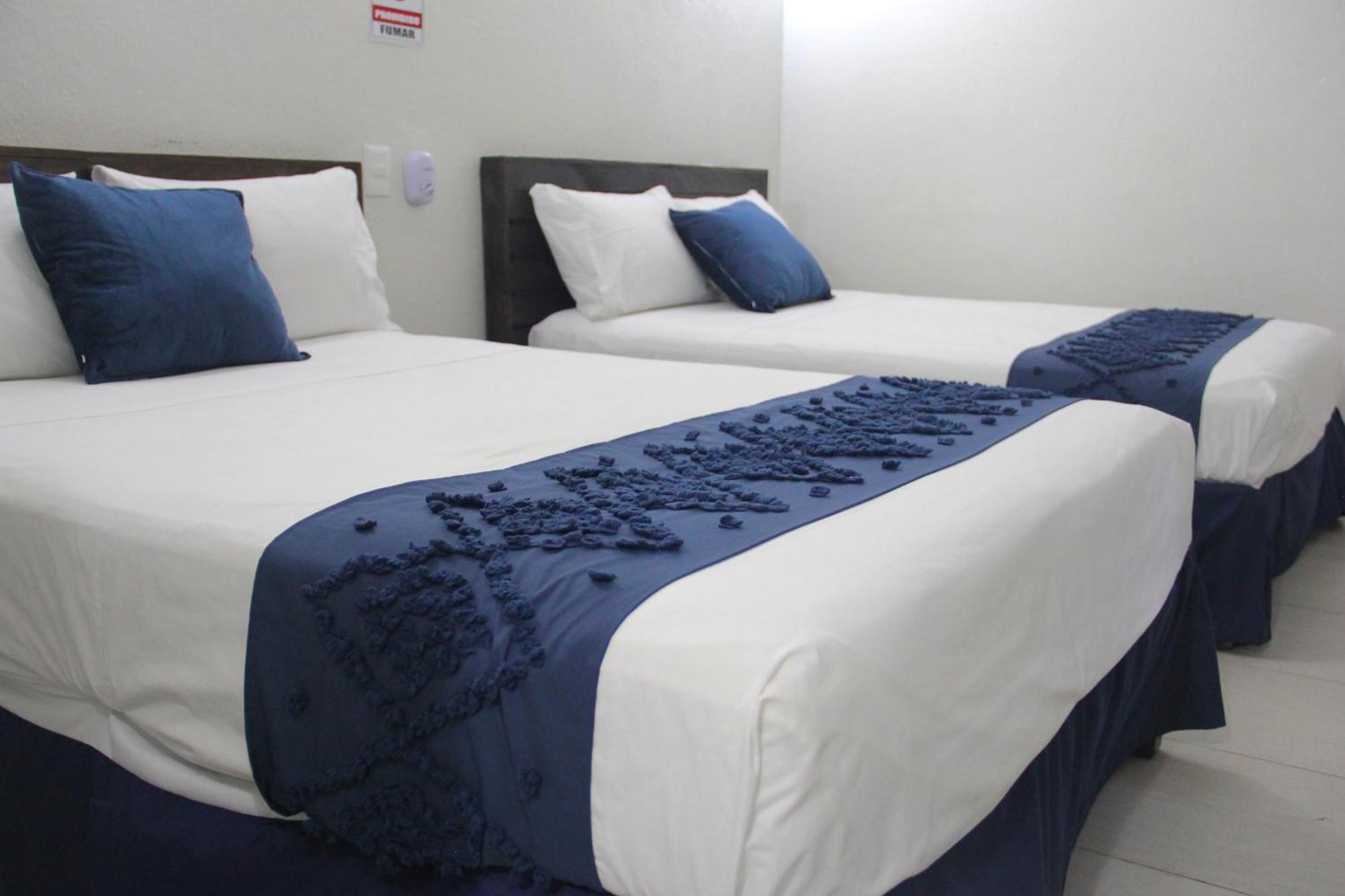 Hotel Juarez 70 Colima Kamer foto